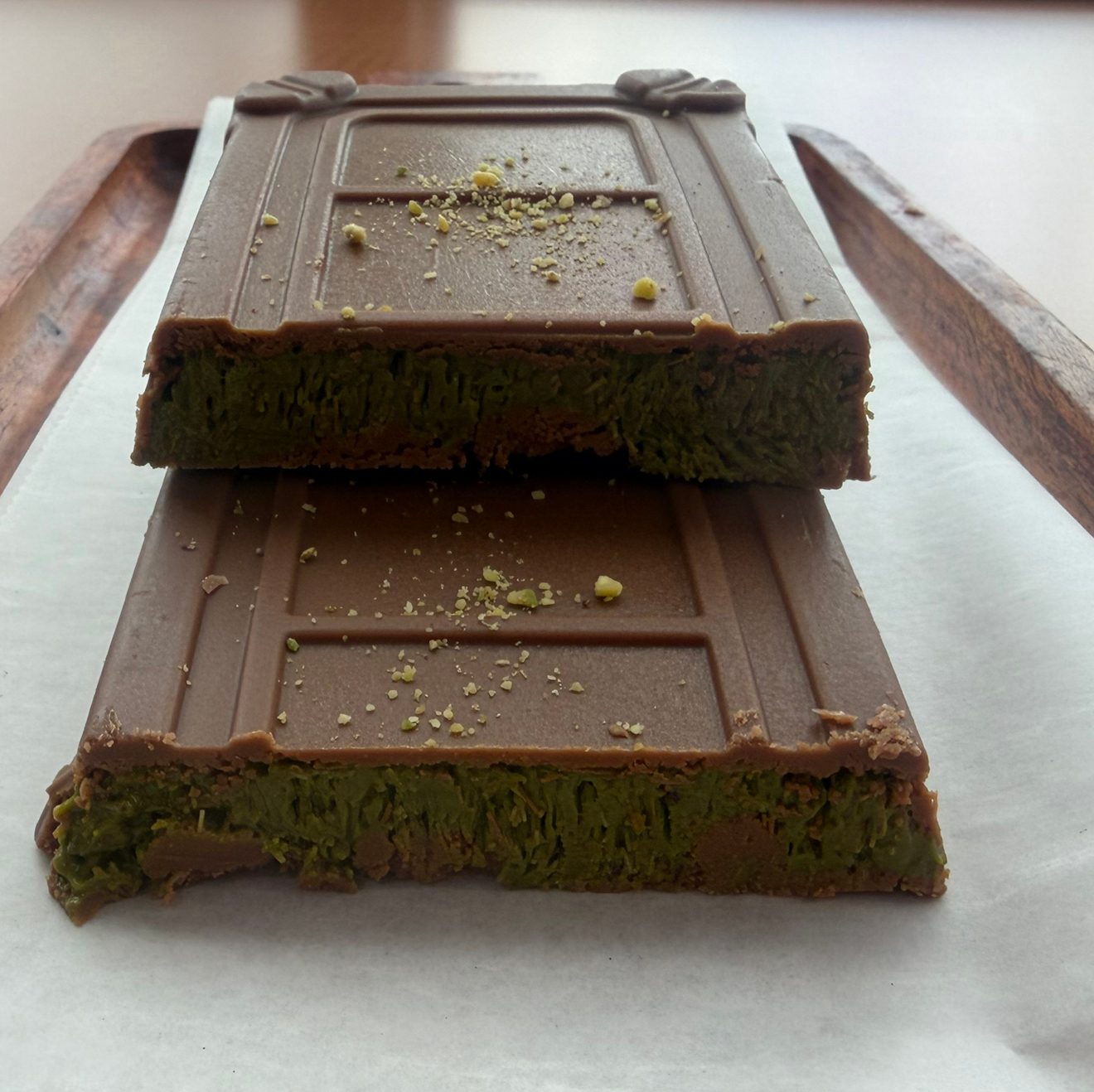 Large Dubai Chocolate Bar.