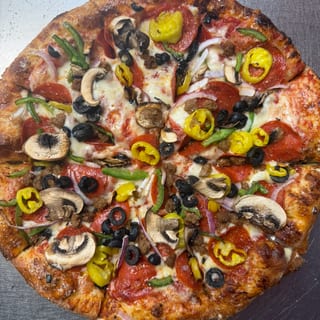 Deluxe Supreme Pizza